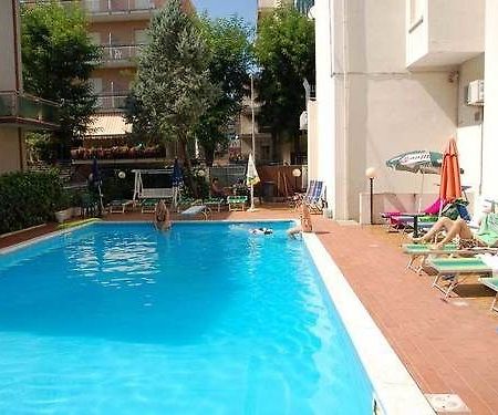 Hotel Costa D'Oro Римини Экстерьер фото
