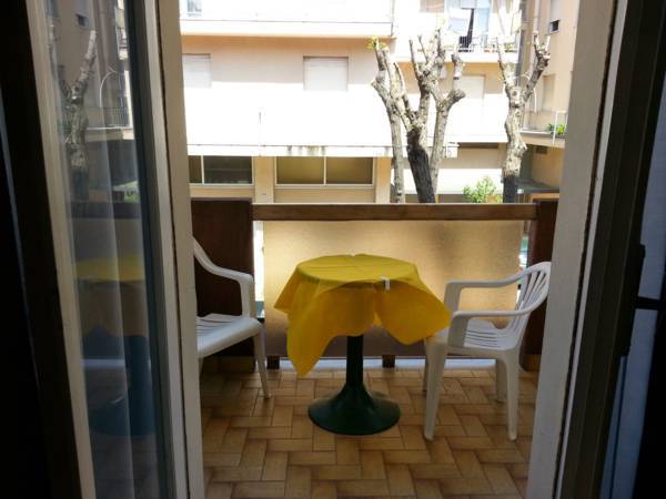 Hotel Costa D'Oro Римини Экстерьер фото