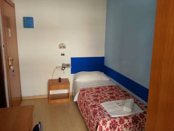 Hotel Costa D'Oro Римини Экстерьер фото