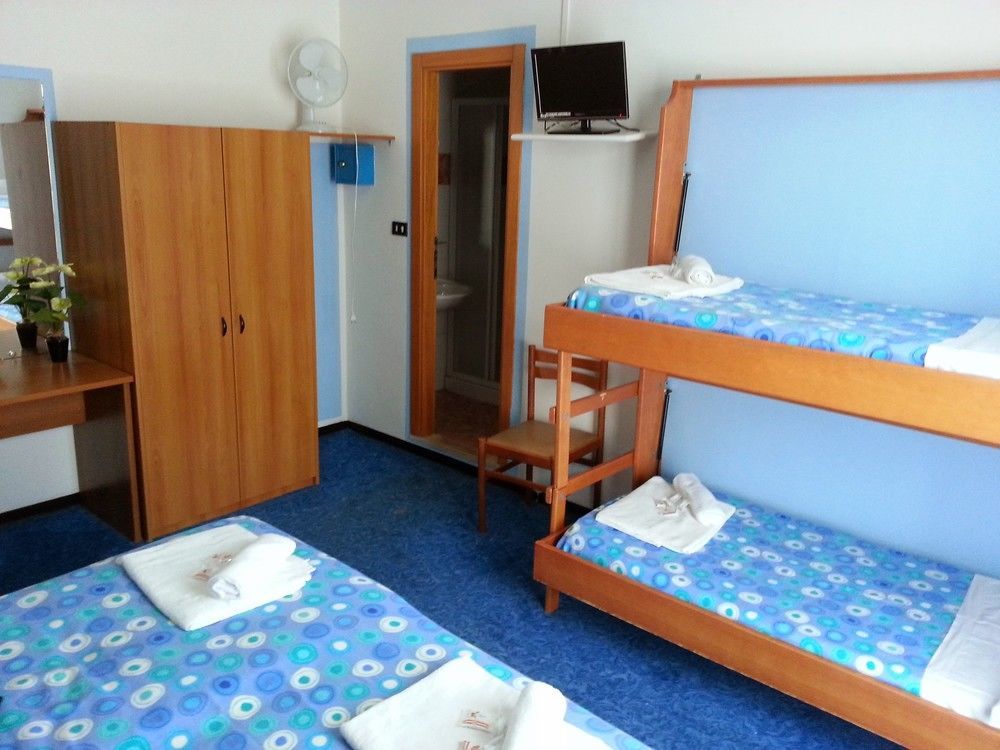 Hotel Costa D'Oro Римини Экстерьер фото