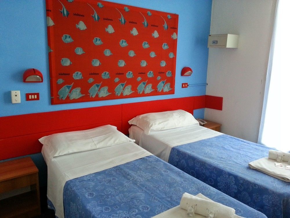 Hotel Costa D'Oro Римини Экстерьер фото